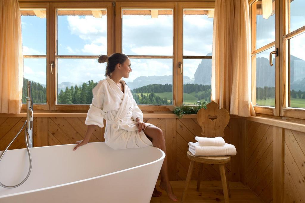 Sporthotel Sonne Alpe Di Siusi Luaran gambar